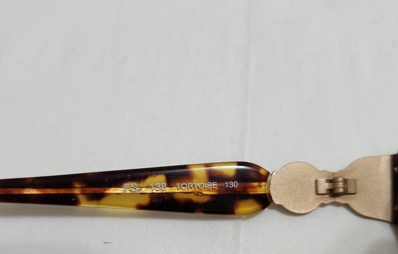 Vintage FENDI Tortoise Sunglasses with Iconic Logo on Temple - Picture 4 of 10